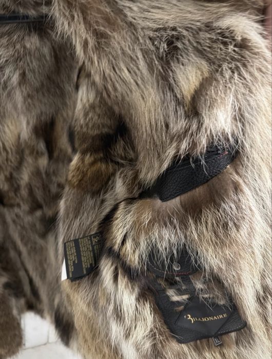 Geaca din piele cu blana de Lup