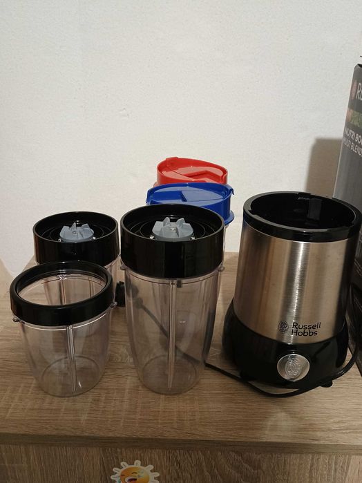 Нутри блендер Russell Hobbs NutriBoost 23180-56