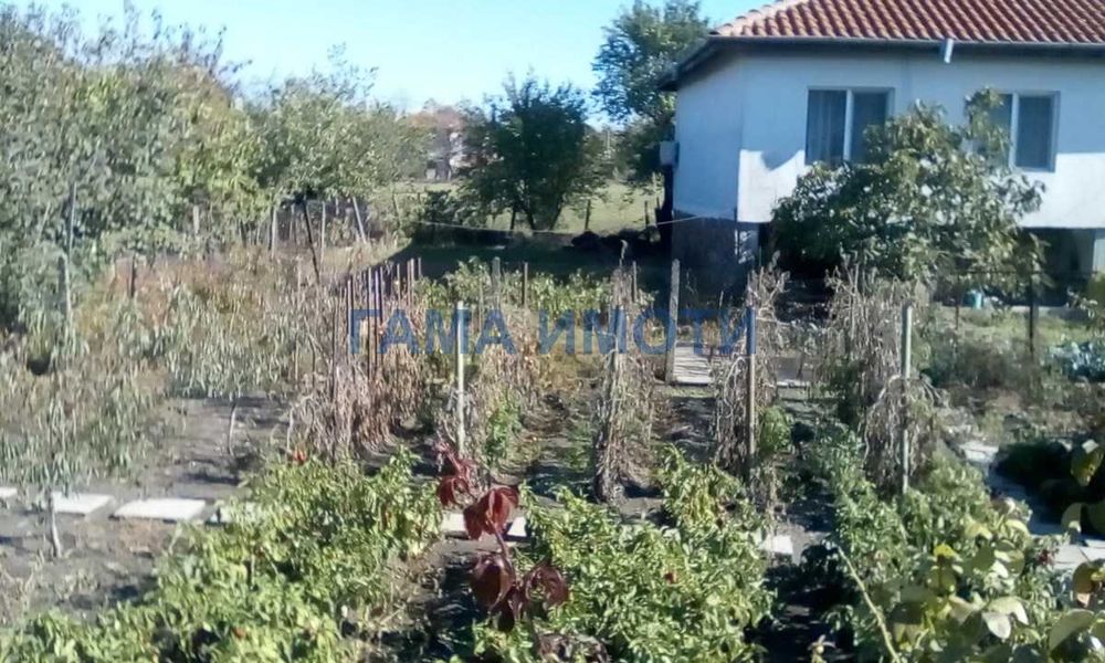 Къща в кв. Долно Езерово, гр. Бургас