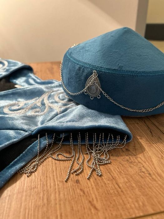 Национальные жилетки девочкам