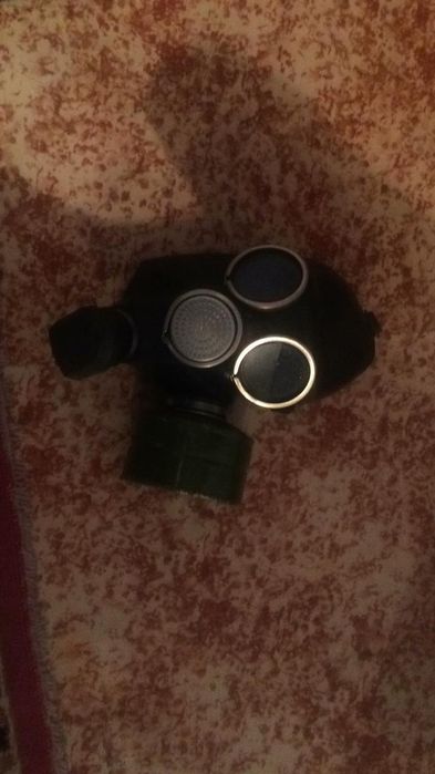 Противогаз          .