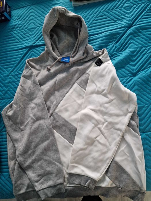 Продавам 3 броя суичъри