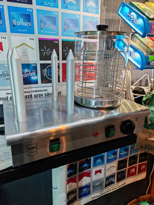 Aparat Hot Dog Profesional  cu 4 tepuse si vas, din Inox.