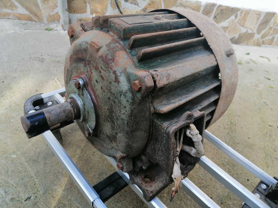 Продавам електромотори