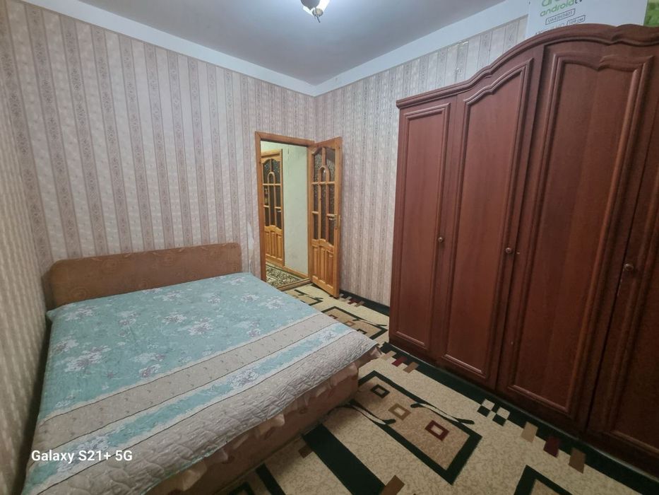 4 каватли домнинг 2 каватида 2 хонали квартира ижарага берилади