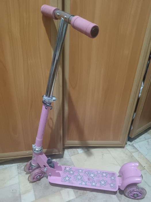 Продам детский самокат