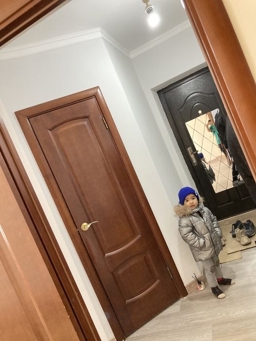 Колхоздағы үй шаруасындағы әйел порносын көру