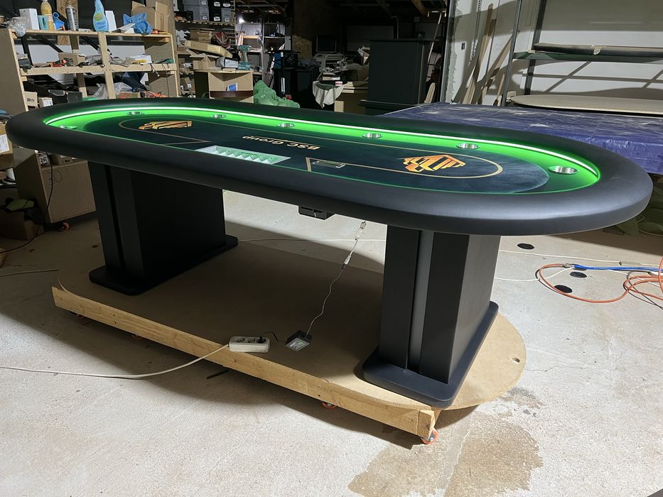 Masa poker personalizata CustomTables.eu mese poker stoc lichidare