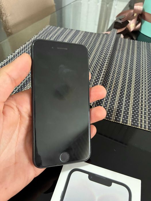 IPHONE SE 2nd generation/ Айфон SE 2ра генерация 64gb