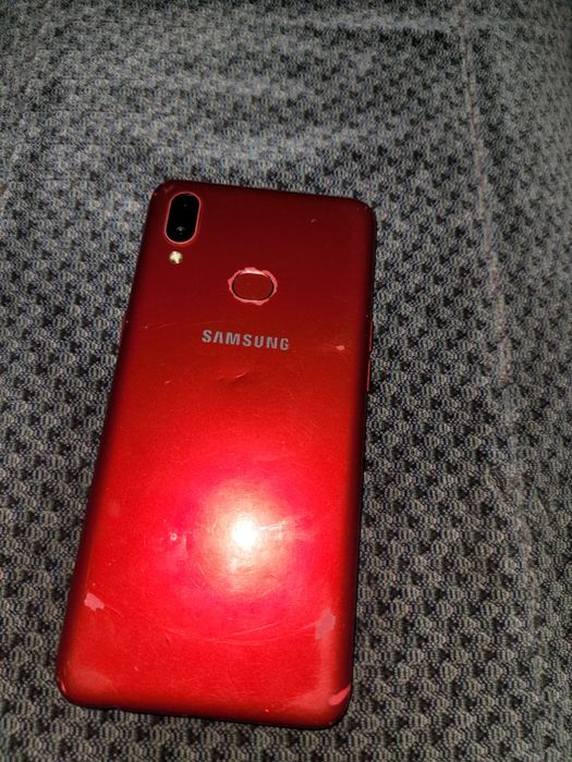 Samsung A10s сросно 10000 без торга