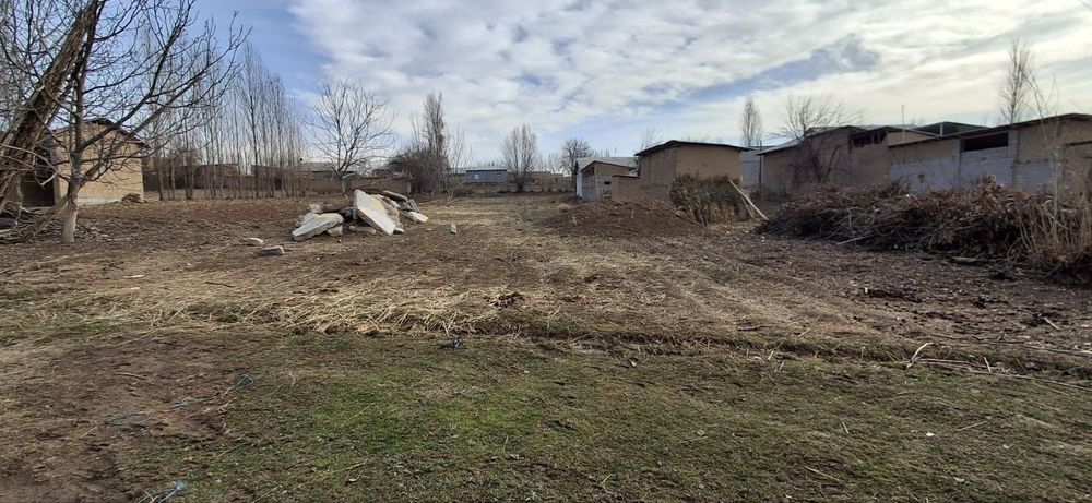 8 sotixli yet sotiladi!