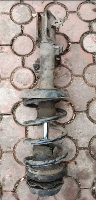 Стойки передние вектра б