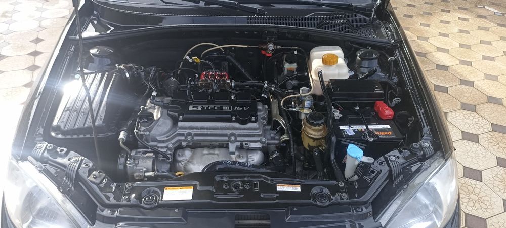 Аатомобиль Chevrolet Jentra