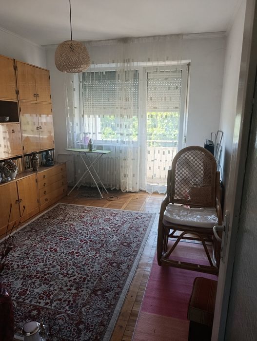 Ocazie-apartament cu 4 camere tip B, pe b-vd Dacia-Rogerius