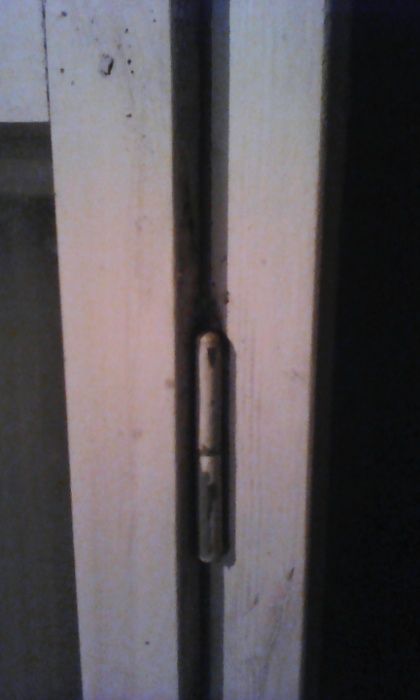 Дървена дограма 150 на 140 - употребявана, и стъкла за прозорци