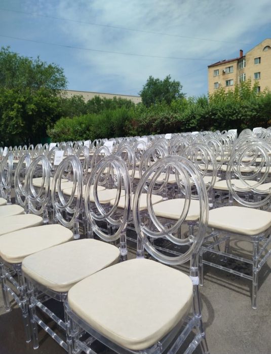 Аренда стулья посуды