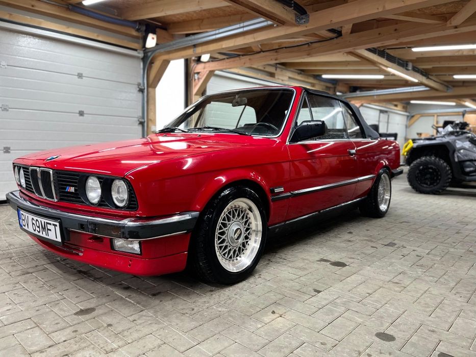 BMW E30 cabrio, 2500cm, vehicul istoric impecabil