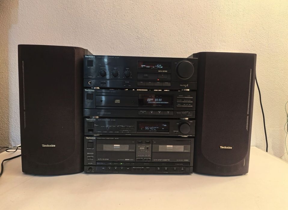 Amplificator Technics SU X101 deck RS X101 Tuner ST X301 CD player SL PJ27A Boxe SB  CH610 bass reflex telecomanda programabila
