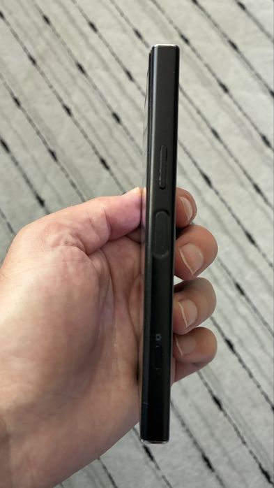 Sony XZ1 Compact 32 GB 4.6” дисплей Андроид 9 sd card