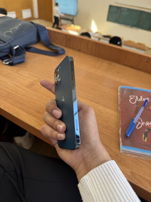 Iphone 12 pro 256gb sotiladi srochno