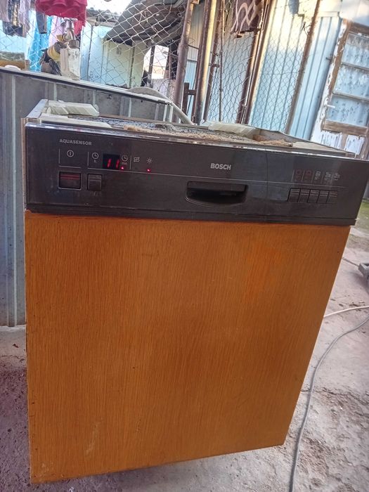 Vând mașină de spalat vase