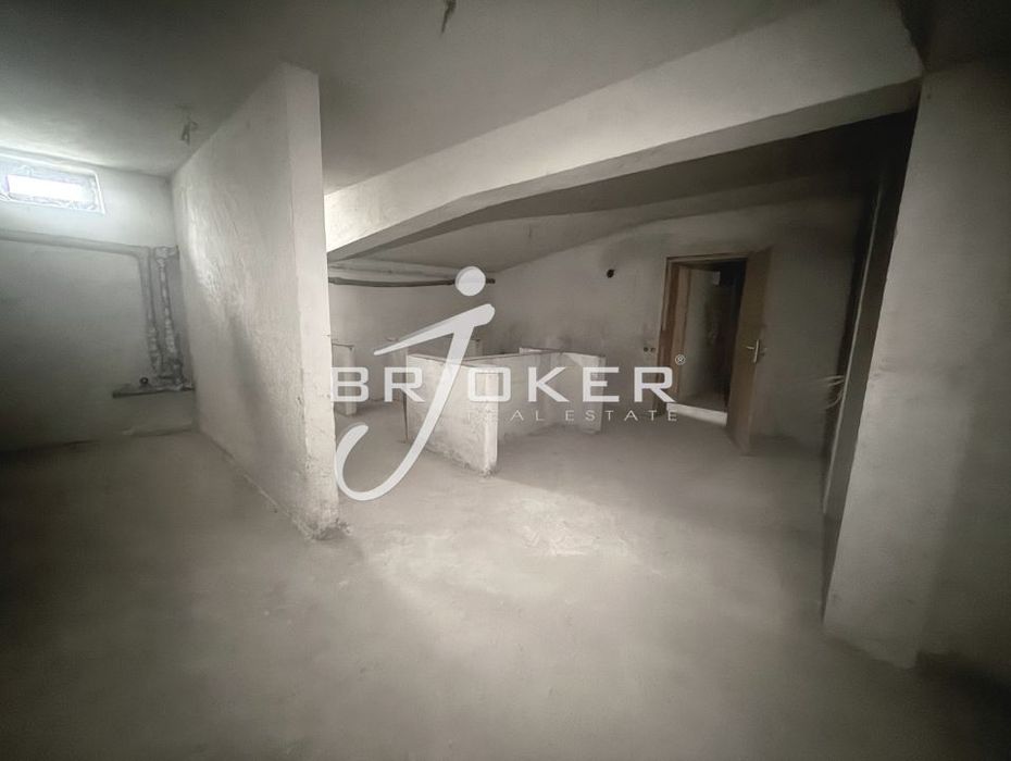 Пром. помещение в Кърджали-Център