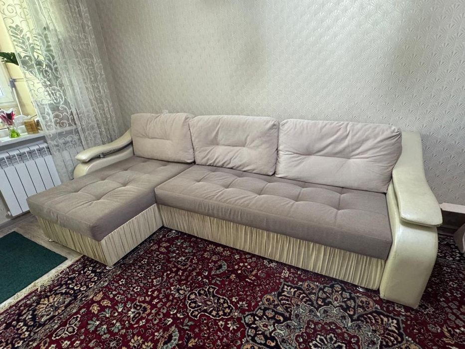 Диван угловой в гостиную