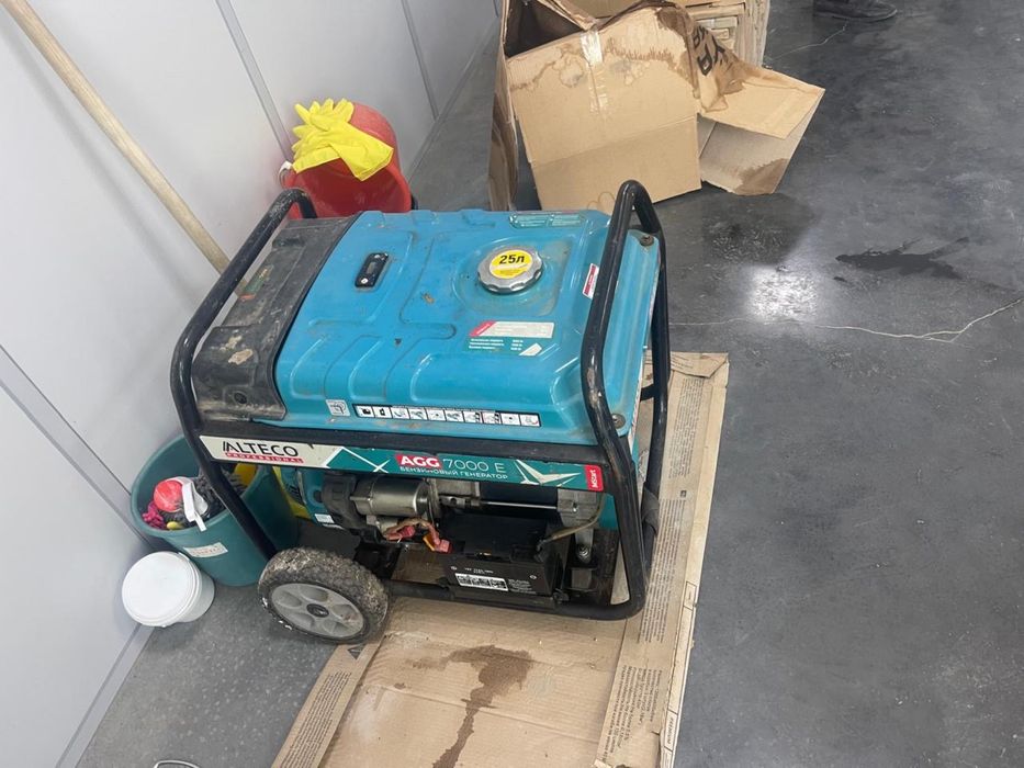 Продам бензиновый генератор ALTECO AGG 7000 E