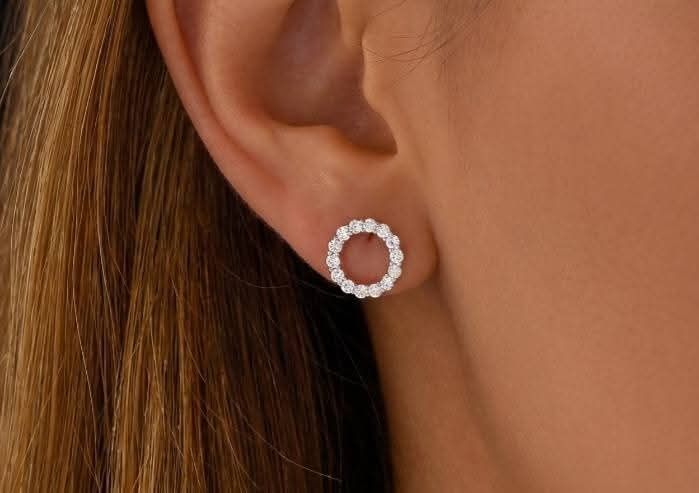 Cercei cu moissanite