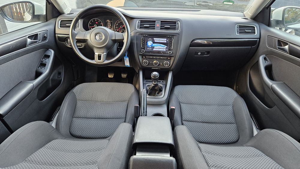 Vw.Jetta 1.2 Tsi 122 cp 2013 Euro 5 180.000 km-Clima-Navi-Jante R16-Scaune incalzite