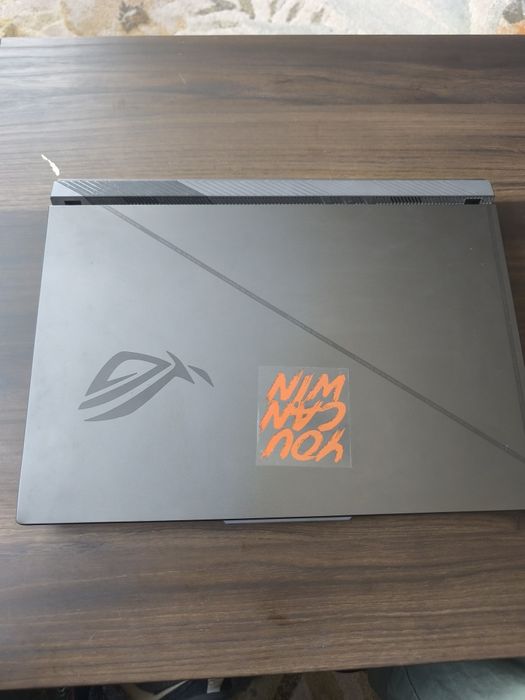 Лаптоп asus rog strix G16