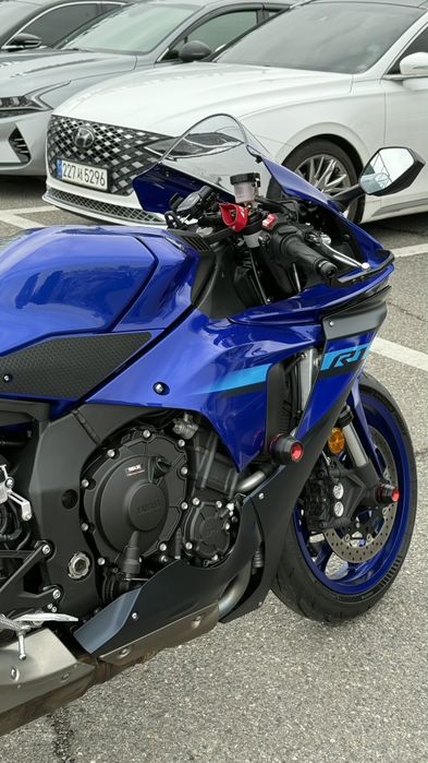 Yamaha YZF-R1 2024 — практически новый мотоцикл

Продаётся Yamaha Y