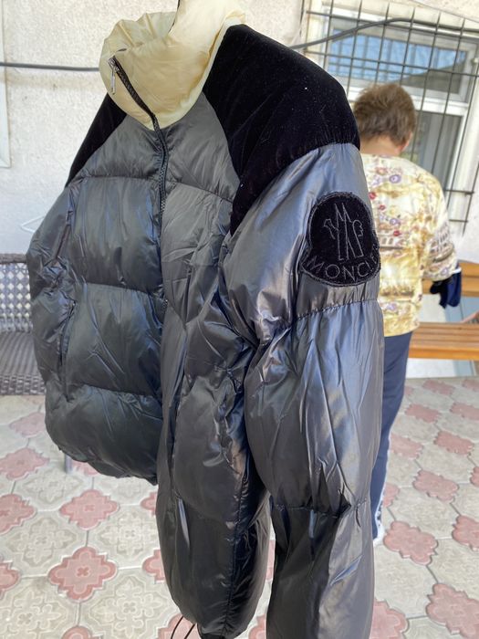 Пуховики………………..