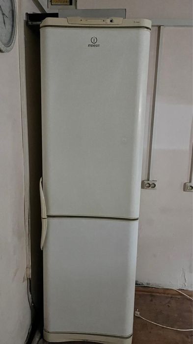 Холодильник индезит