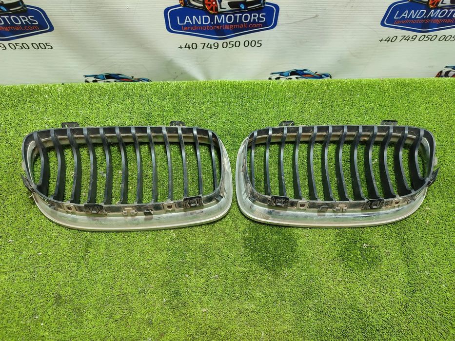 GRILA BARA FATA STANGA / DREAPTA BMW 320D SERIA 3 E90 LCI 2.0 DIESEL 2009 COD OEM 51137201967 / 224059-10 / 51137201968 / 2005-2013