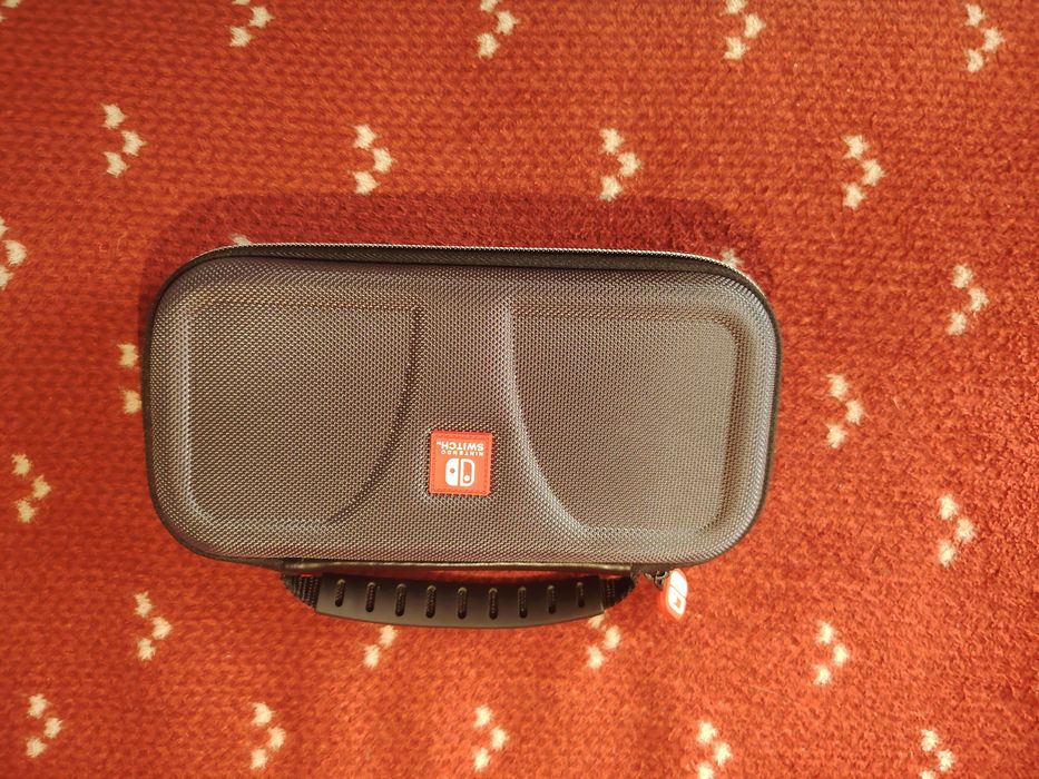 Vând husa Nintendo Lite