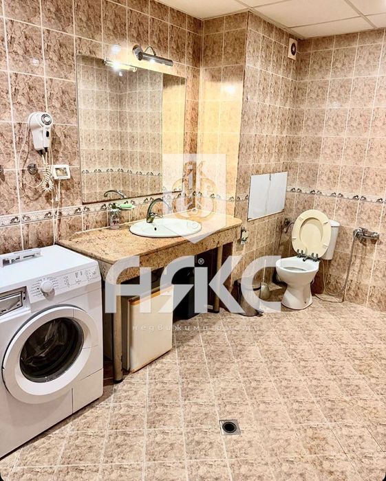 Продава се Двустаен апартамент в София, Горна баня - 85 кв.м за 2000 €/кв.м - Снимка #11