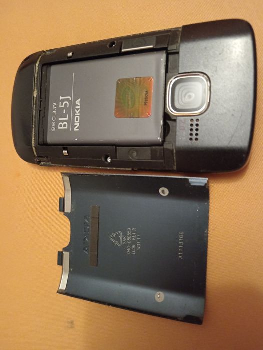 Oferta Nokia C3 în stare buna