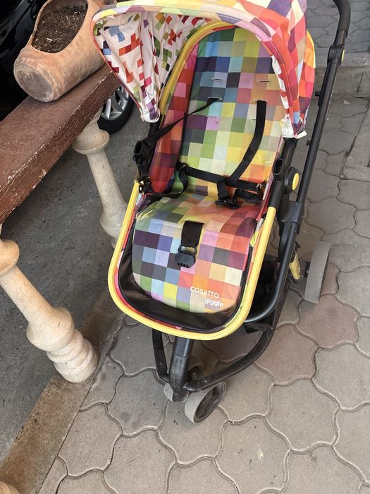 Carucior 3 in 1 si masuta de infasat