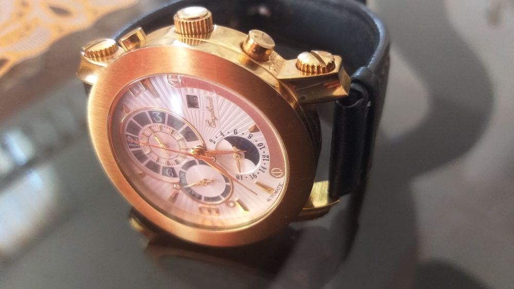 Vand ceas mecanism automatic