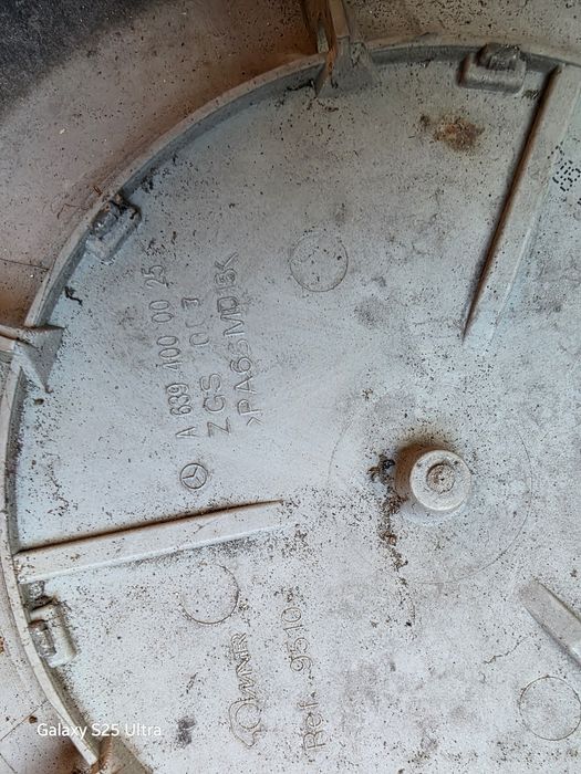 Продавам оригинални тасове 15 и 16 цола за Mercedes Мерцедес