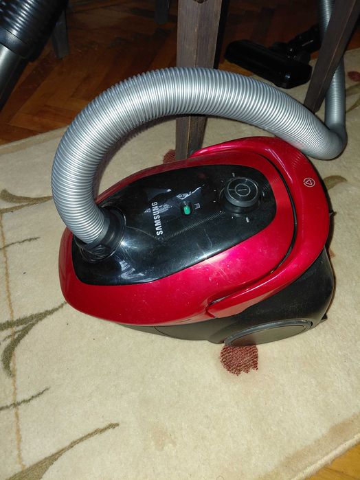 Aspirator Samsung NOU la cutie