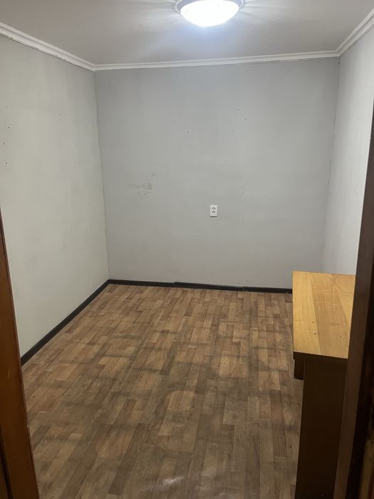 Кабинет  площадью 10 кв адрес Б.Момушулы 9