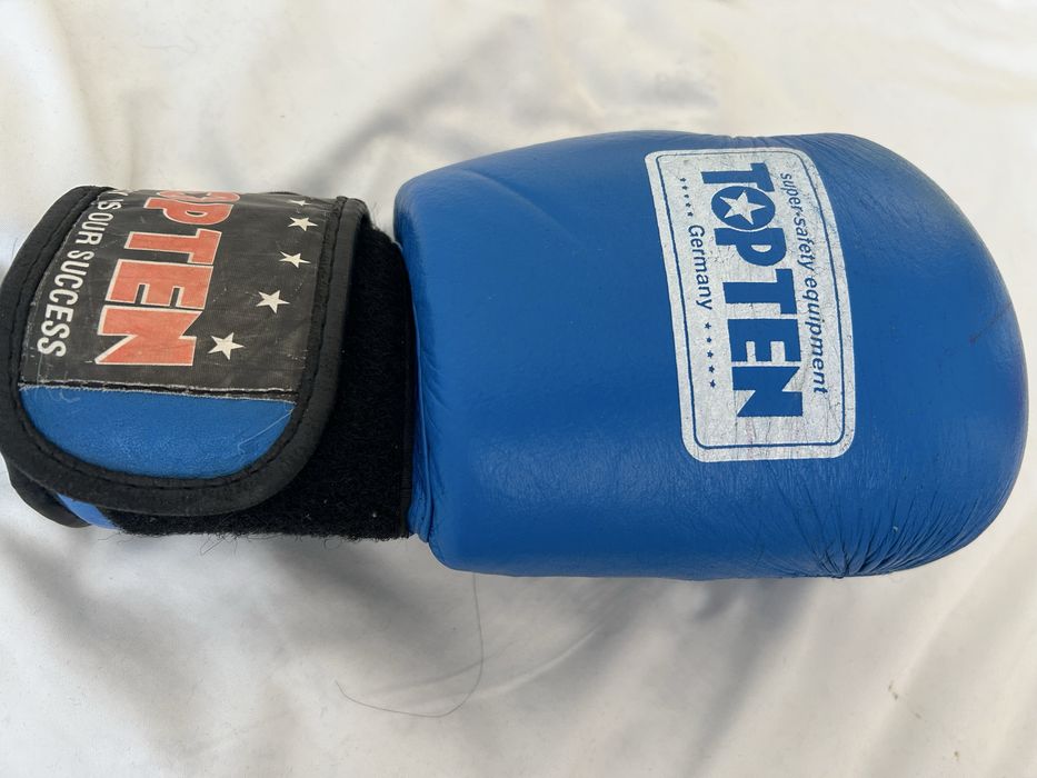 Перчатки боксерские