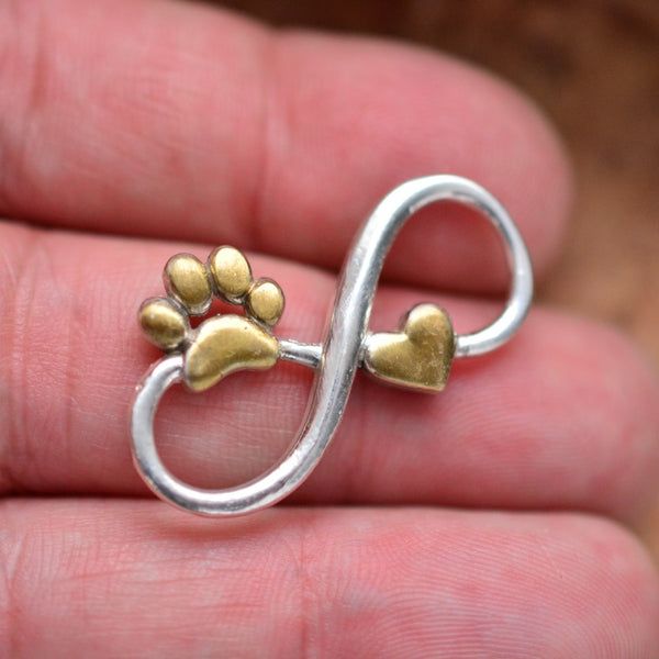 Сребърен медальон 925 „Безкрайност със сърце и лапичка“