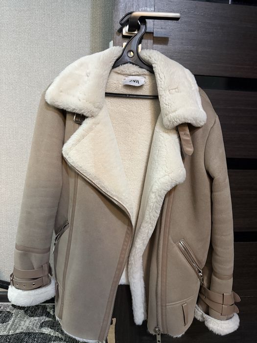 Замшевая дубленка.