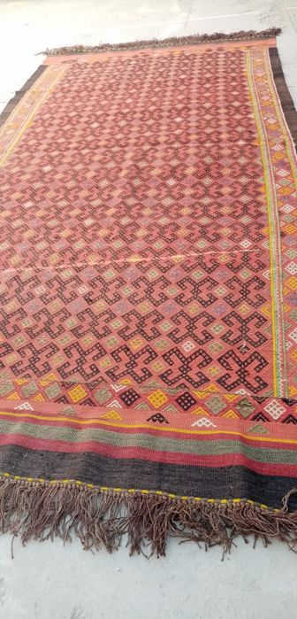 Ковер ручной работы