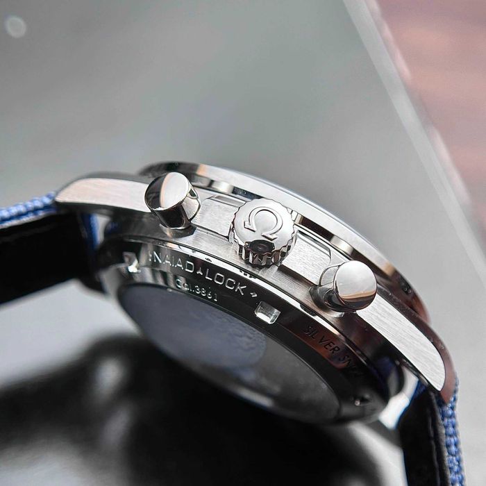 omega speedmaster apolo rocket