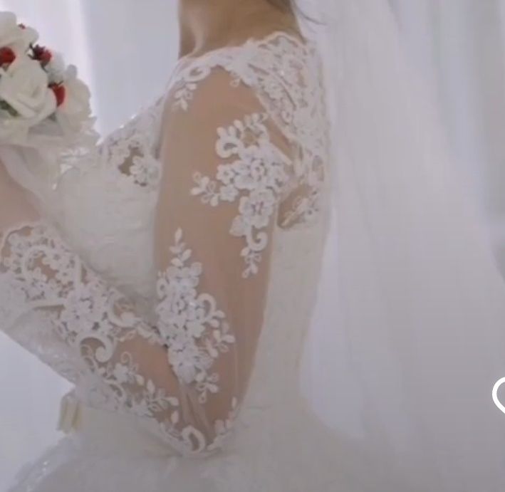 Свадебное платье