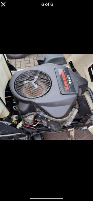 Vand doua tractoare de tuns iarba mai multe detalii in privat